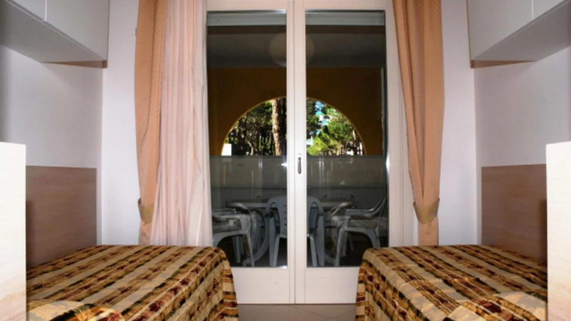 Welcoming Flat Next To The Sea For Up To 6 Guests Apartment Bibione Italy